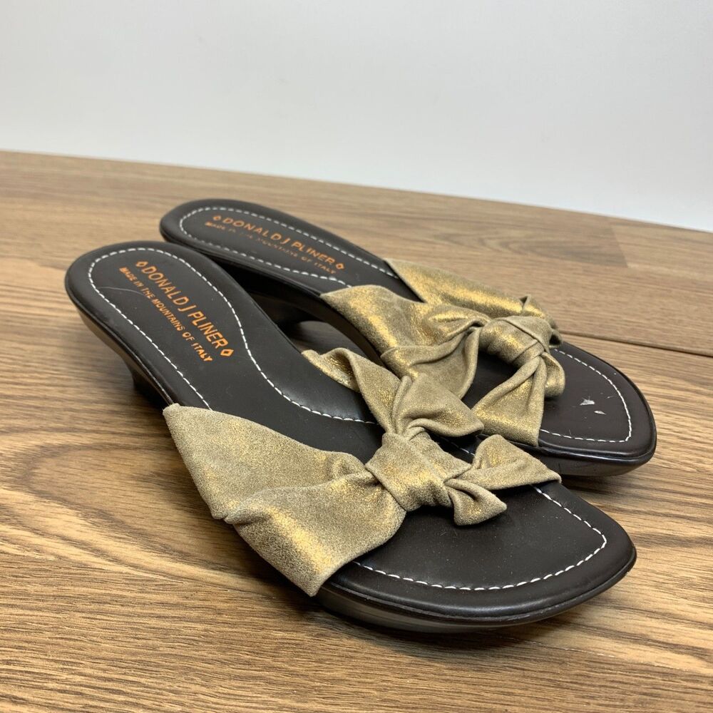 Donald J Pliner Womens Size‎ 8 M Gold Leather Wedge Slide Sandals Made in Italy